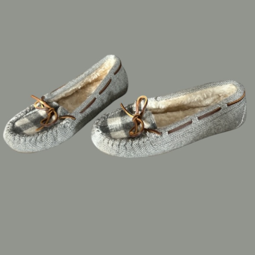 🩶 NWOT! MINNETONKA! “TRAPPER” MOCCASINS! COOL TRENDING GRAY & PLAID! BOHO!